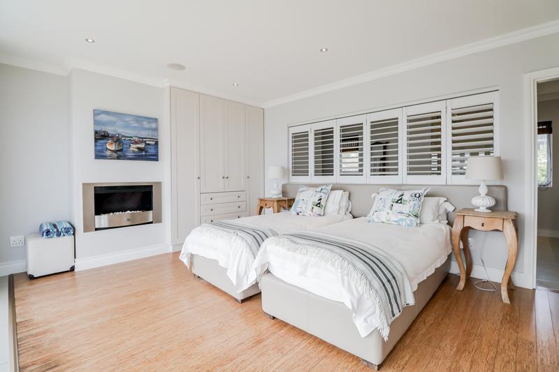 To Let 5 Bedroom Property for Rent in Pinnacle Point Golf Estate Western Cape